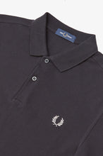 Load image into Gallery viewer, Fred Perry Plain Black Polo M6000