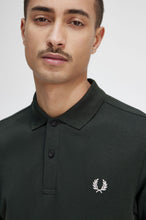 Load image into Gallery viewer, Fred Perry Polo Shirt in Night green
