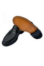 Load image into Gallery viewer, Delicious Junction Black Brummel Basket Weave Loafers
